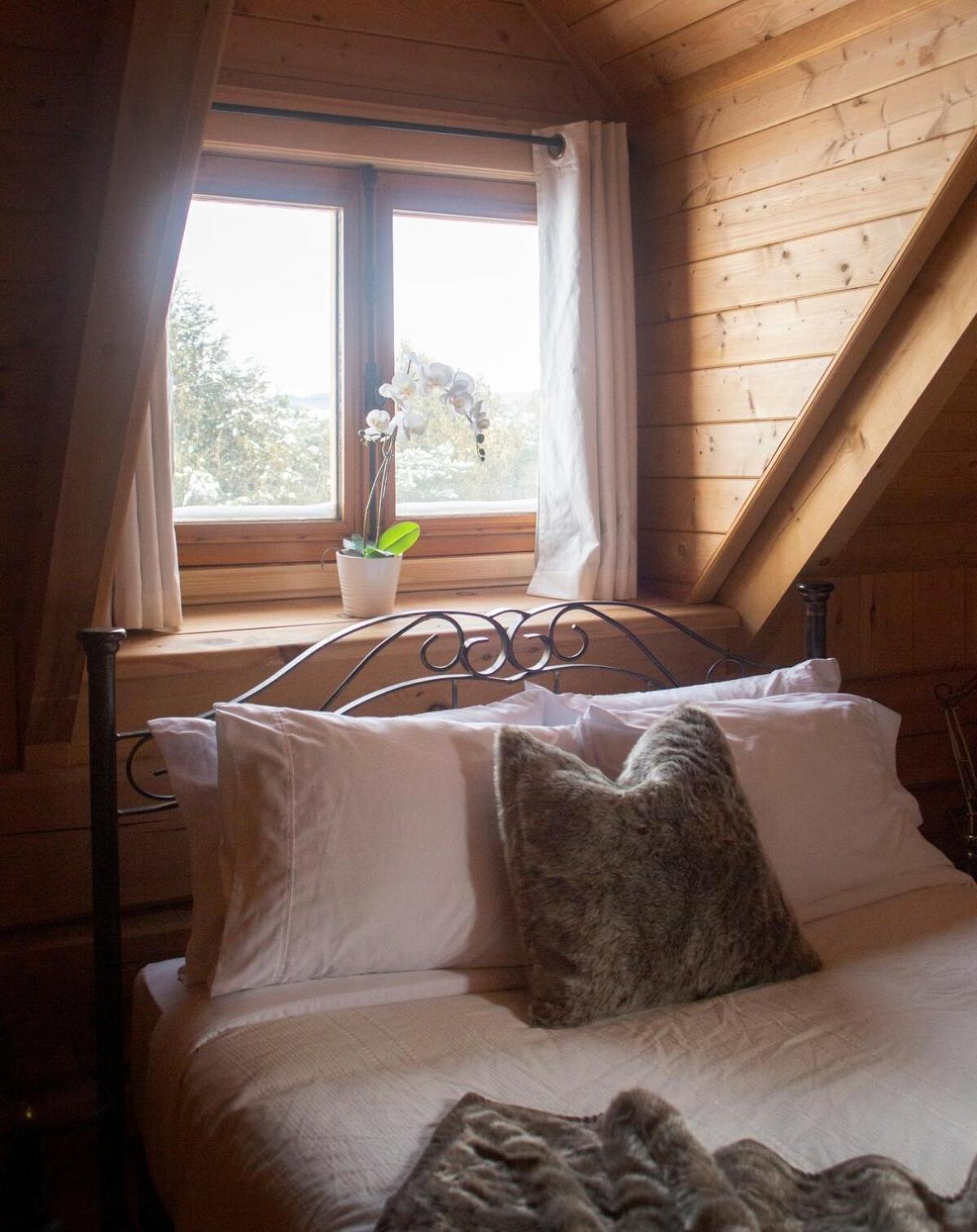 Hebergement "La Maison En Bois Rond" Sainte-Marie Pokoj fotografie