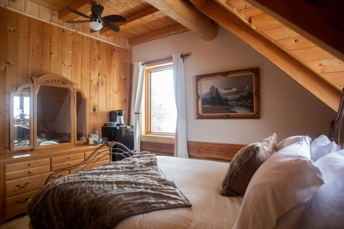 Hebergement "La Maison En Bois Rond" Sainte-Marie Pokoj fotografie