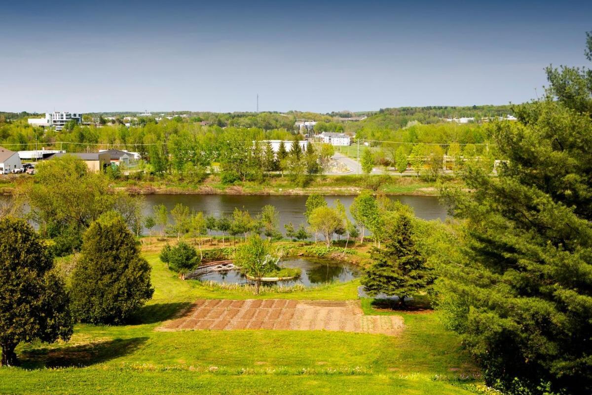 Hebergement "La Maison En Bois Rond" Sainte-Marie Pokoj fotografie