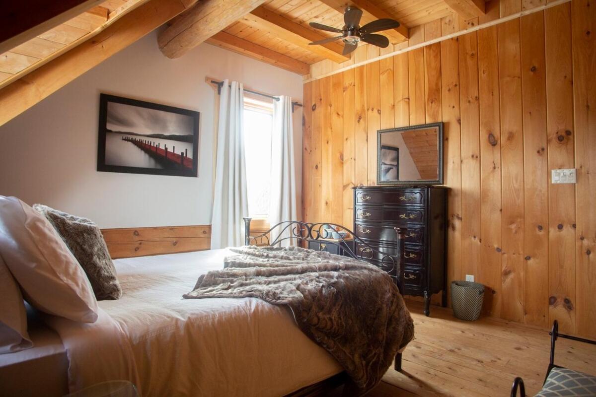 Hebergement "La Maison En Bois Rond" Sainte-Marie Pokoj fotografie