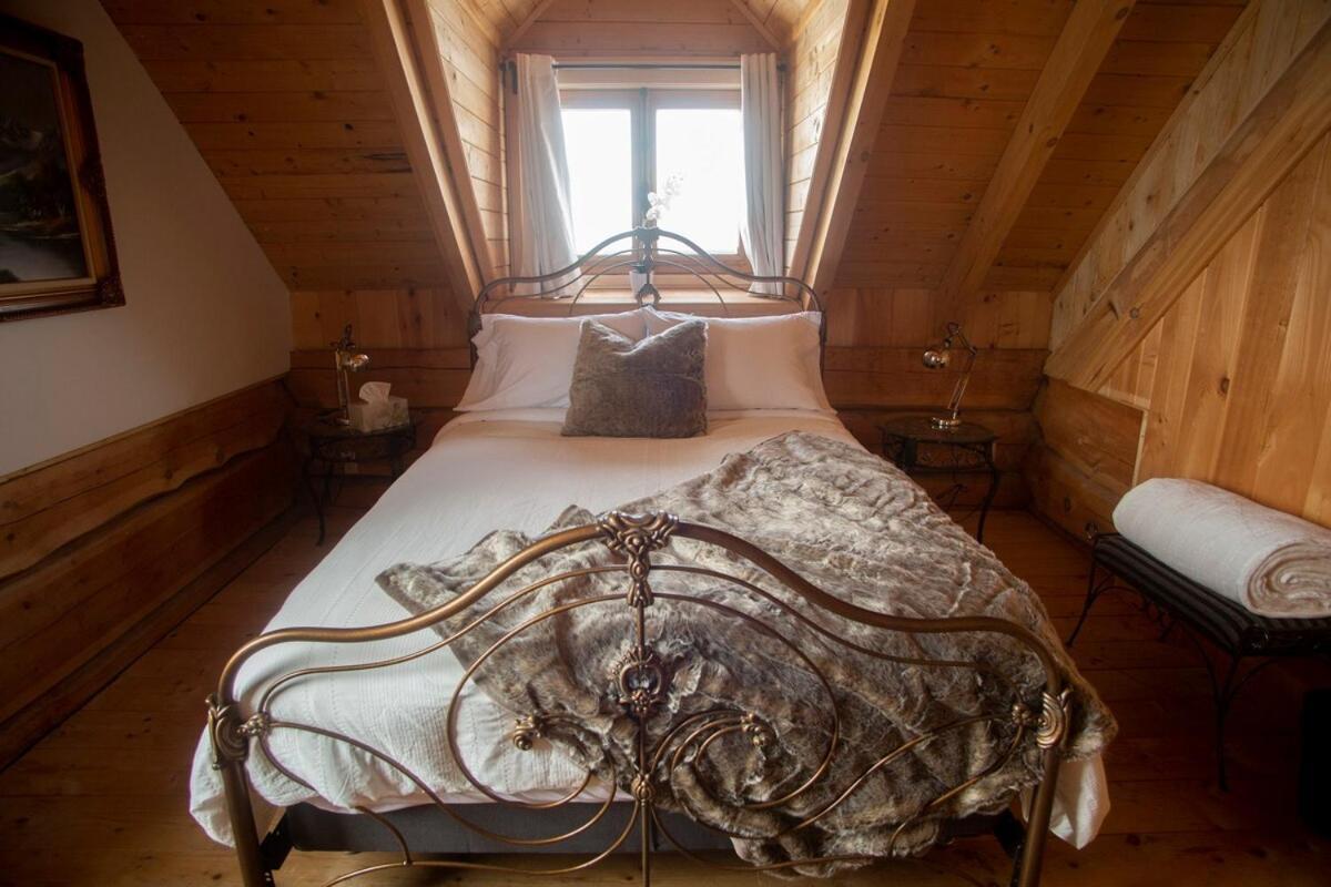 Hebergement "La Maison En Bois Rond" Sainte-Marie Pokoj fotografie